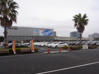 カレスト幕張の駐車場